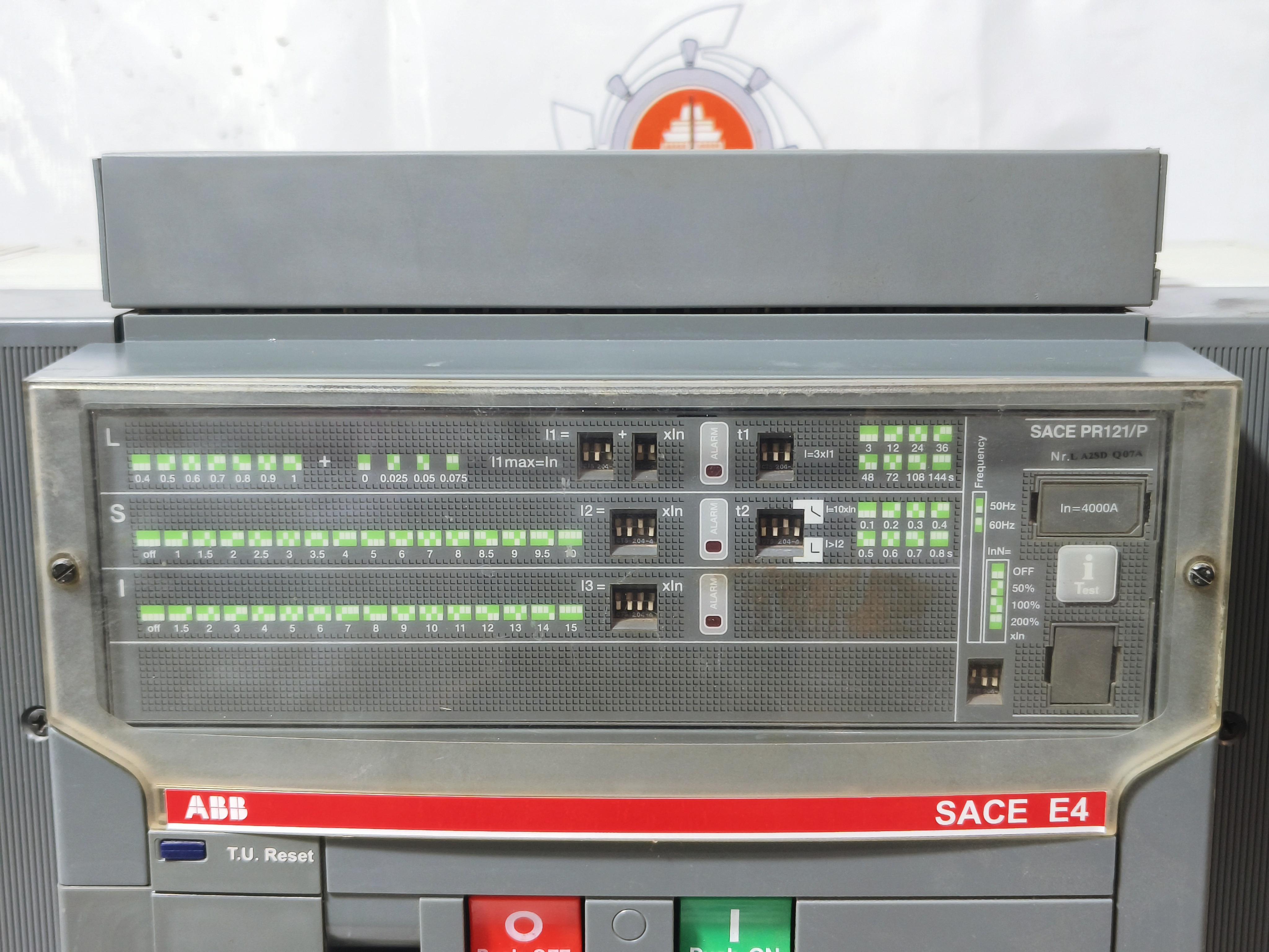 ABB SACE E4S 40 4000A 3POLE 220 240V AIR CIRCUIT BREAKER PR121 P 75kA 